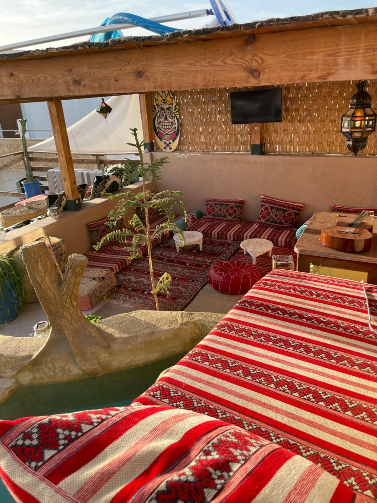 Surf & Salsa Guest House Agadir Exterior photo